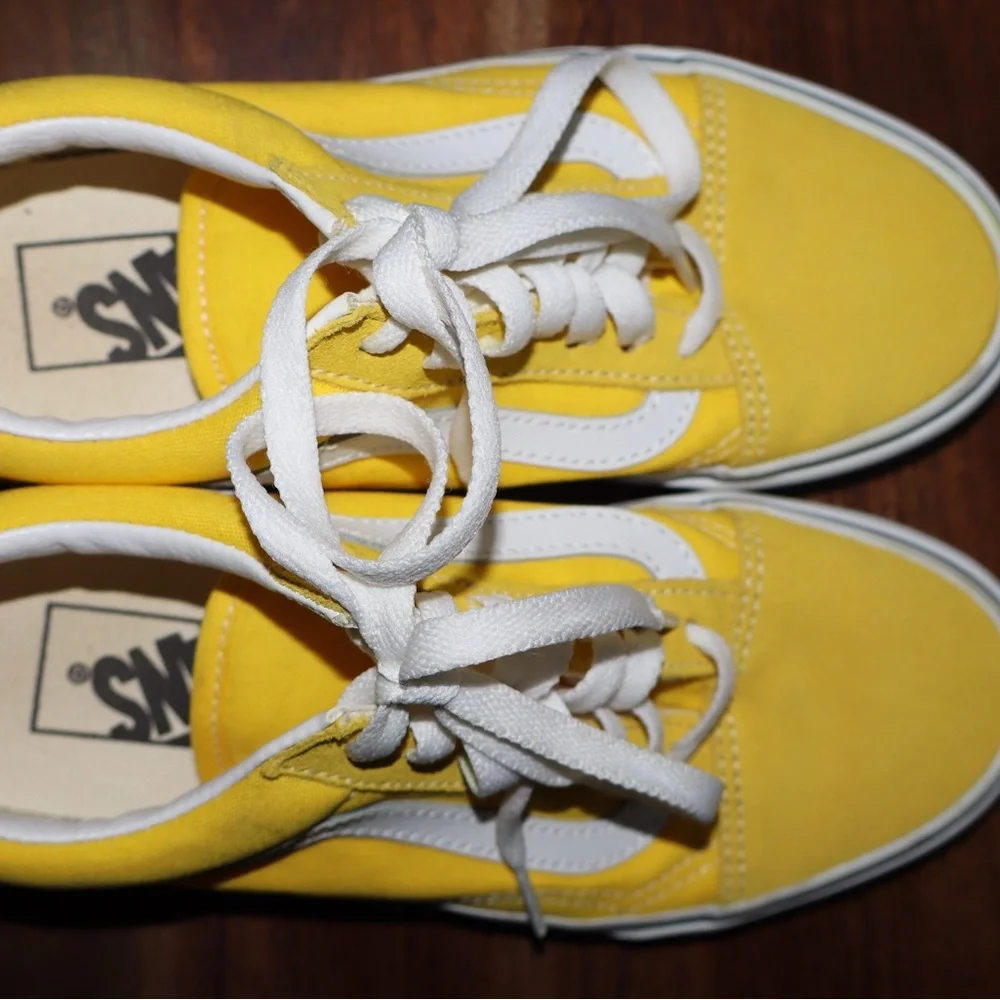Vans Unisex Old Skool Shoes ‘Vibrant Yellow' - Picture 12 of 13